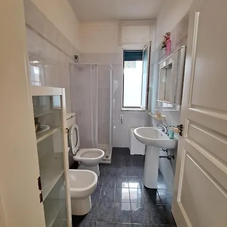 Casa Vittorio A 100m Dalla Sabbia 度假居 丽都玛里尼