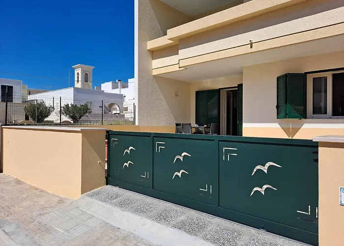 Vakantiehuis Casa Vittorio A 100m Dalla Sabbia *