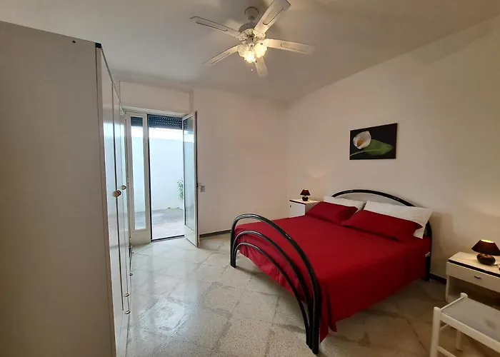 Casa Vittorio A 100m Dalla Sabbia בית נופש לידו מריני